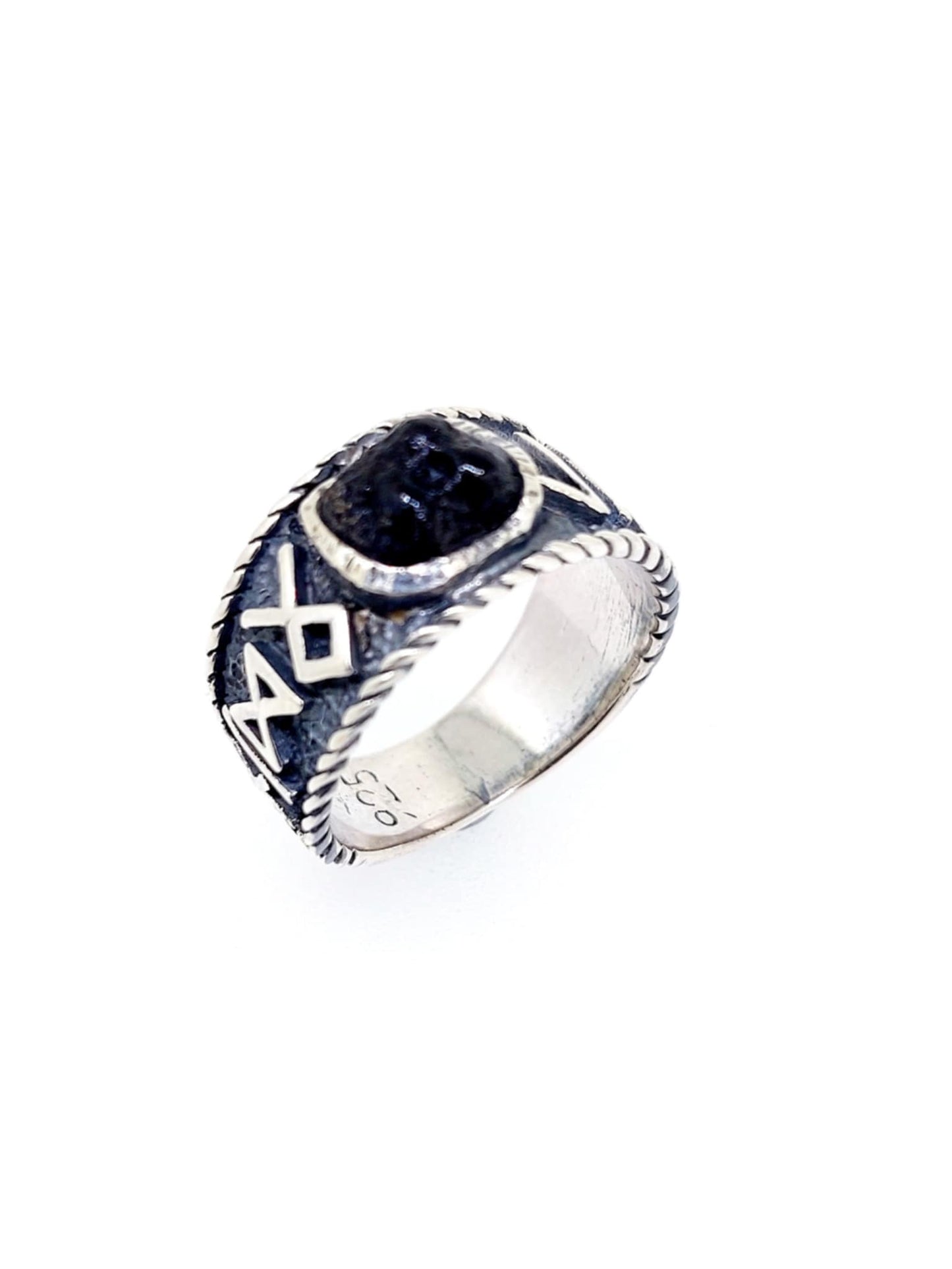 Runes lava ring