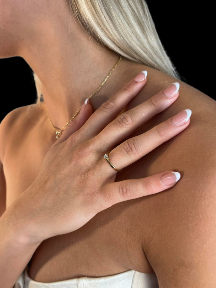 Solitaire ring 0.05ct