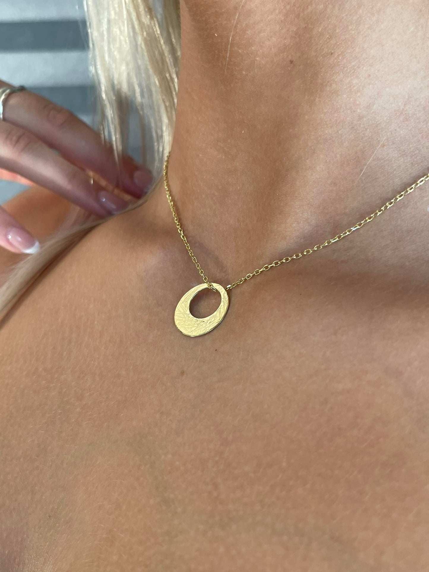 Laki gold necklace