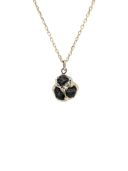 Hengill lava gold necklace