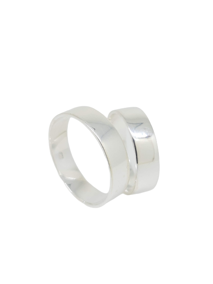 Engagement silver rings